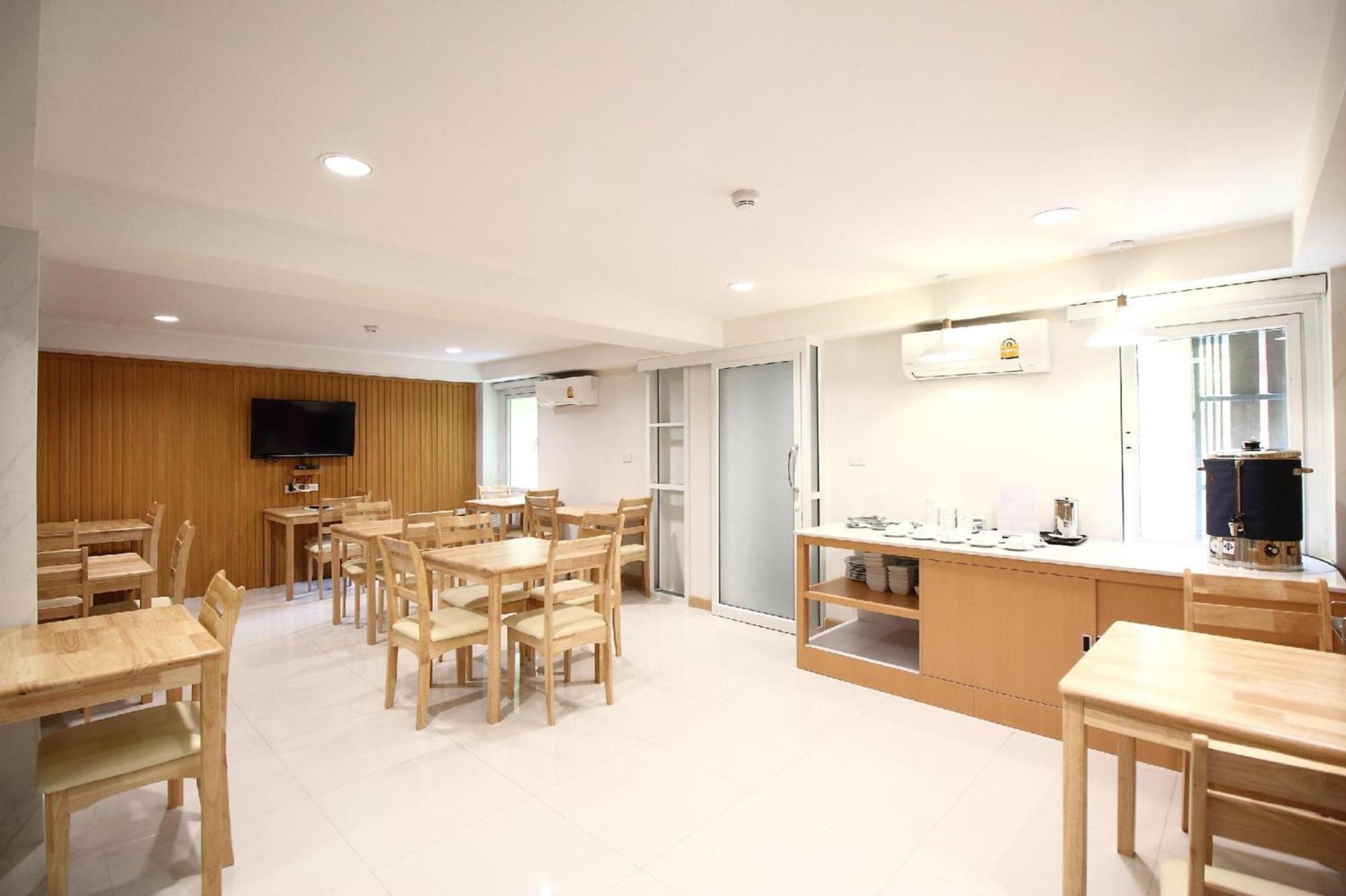 Super Oyo 483 Pannee Hotel Khaosan Bangkok Exteriör bild